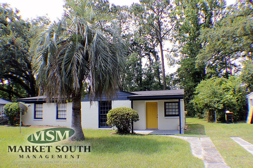 Primary Photo - BRICK RANCH OFF SKIDAWAY- AVAILABLE NOW!