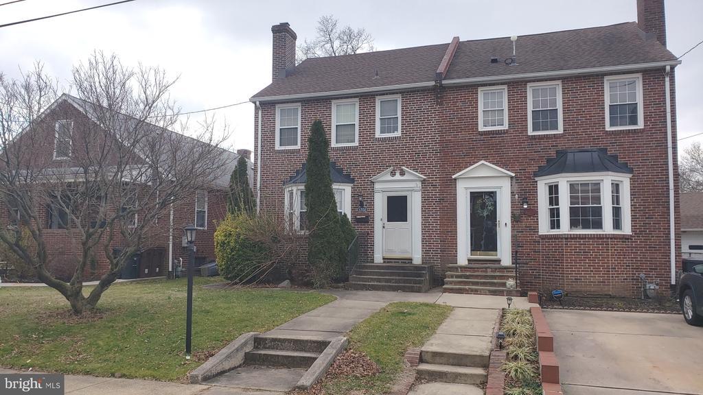 Foto principal - 1702 Elm St