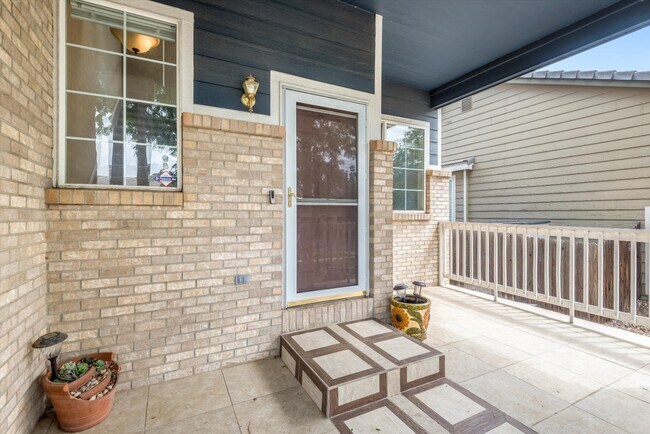 Foto del edificio - 5-Bed 4-Bath Home Walking Distance to Park in Commerce City! Available NOW!