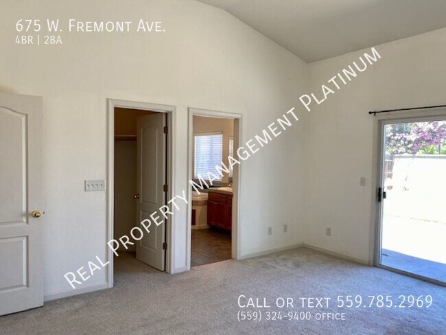 Foto del edificio - $2,395  Willow and Herndon, 4 Bedroom,  - ...