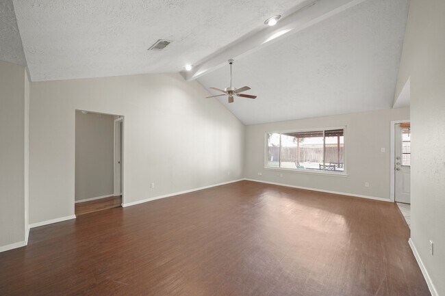 Foto del edificio - 9826 Rustic Gate Rd