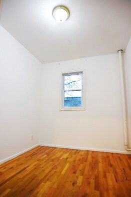 Building Photo - 189 Meserole Ave