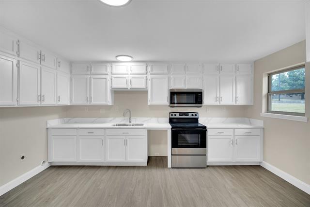 Foto del edificio - 707 George Hopper Rd