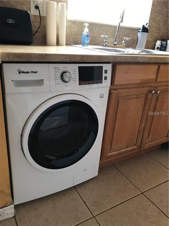 Foto del edificio - 3206 W Azeele St