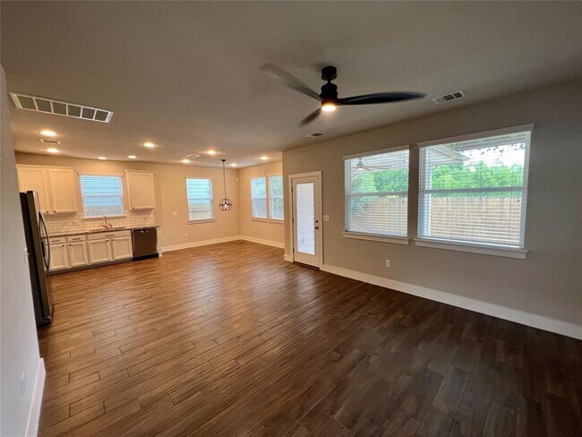 Foto del edificio - 7415 Wallach St