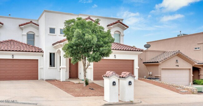Building Photo - 11714 Dos Palmas Dr