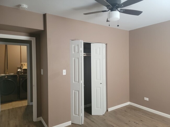 Foto del edificio - 14802 Cooper Ave