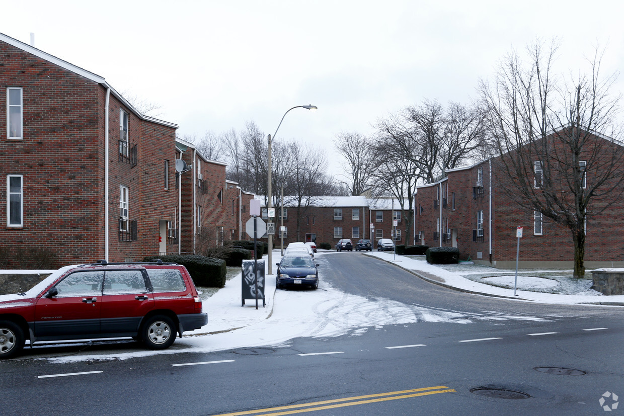 Primary Photo - JJ Carroll Apartments