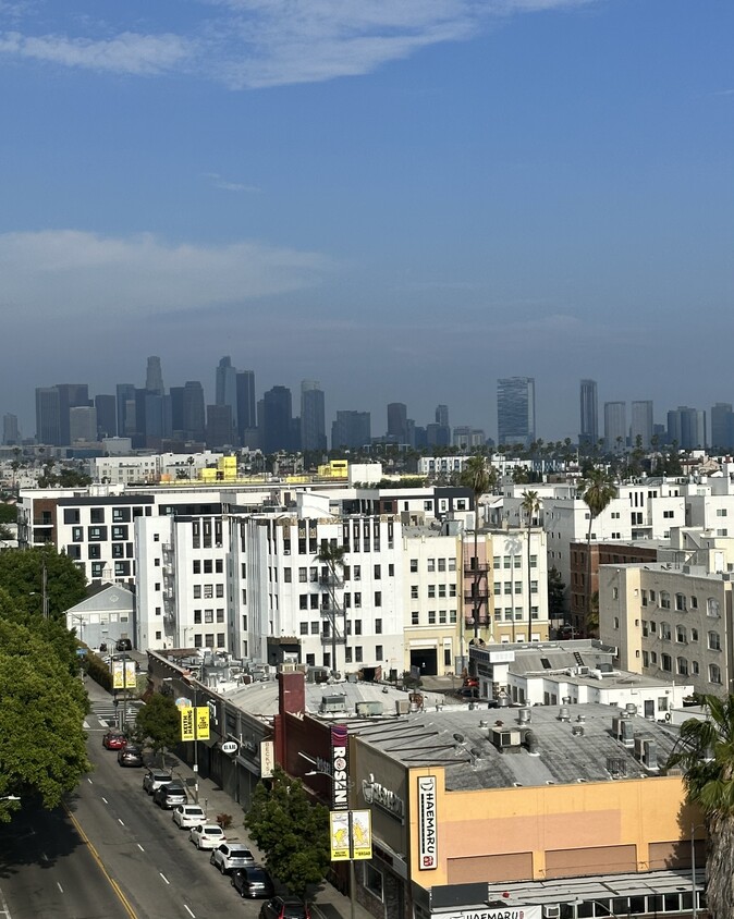 Rise Koreatown Apartments in Los Angeles, CA Westside Rentals