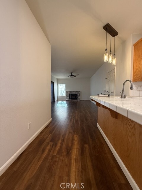 Foto del edificio - 1994 Alden Ave