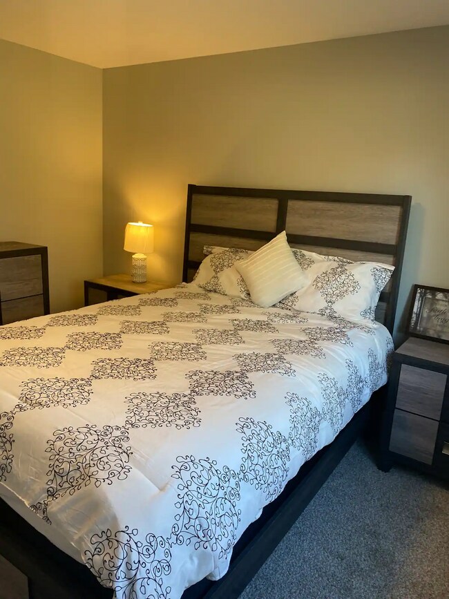 Foto del edificio - 6511 Blue Spruce Dr