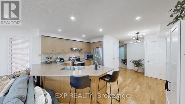 Building Photo - 1121 Foxglove Pl