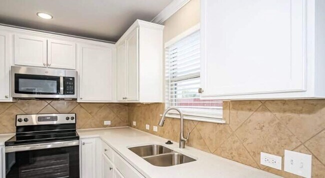 Building Photo - 4310 Creede Dr