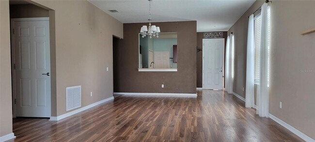 Building Photo - 1109 China Aster Way