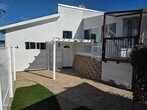 Foto principal - 8733 Yates St