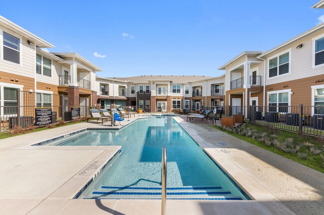 Building Photo - Parmore Plano