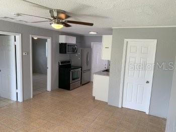 Building Photo - 1086 Hibiscus Ct