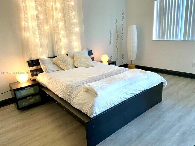 Foto del edificio - 10720 NW 66th St