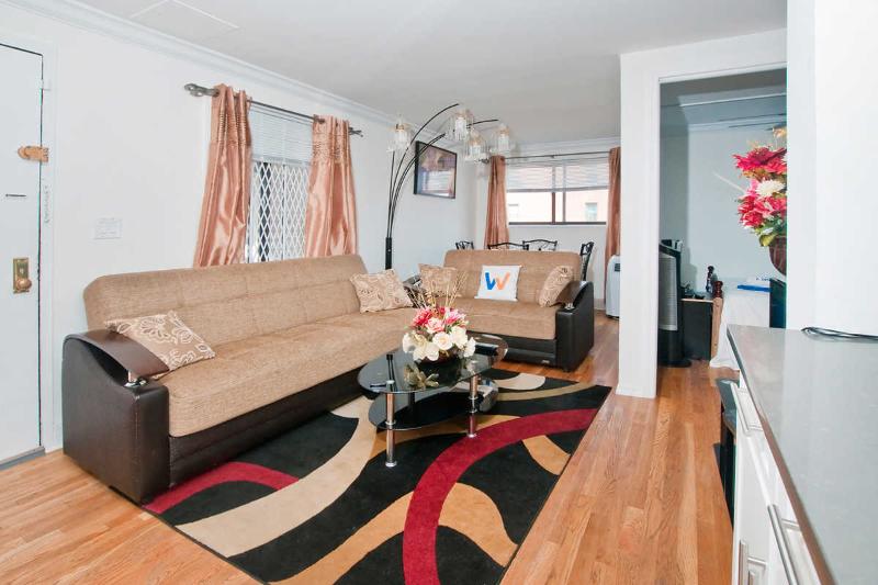 Foto del edificio - 6100 Main St