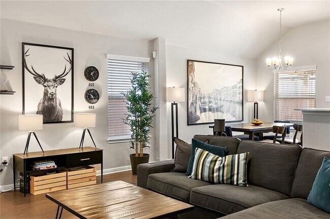 Foto del edificio - 1217 Goldilocks Ln