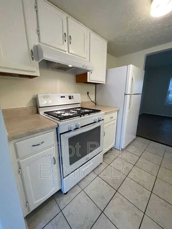 Building Photo - 2815 Royal Path Ct