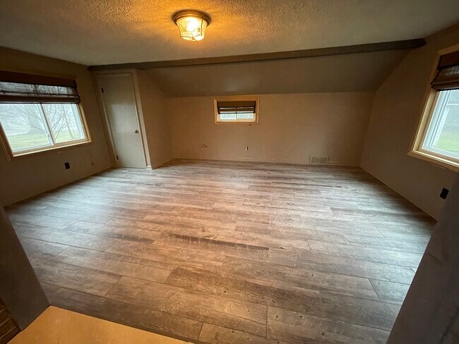 Foto del edificio - 4820 Lander Rd