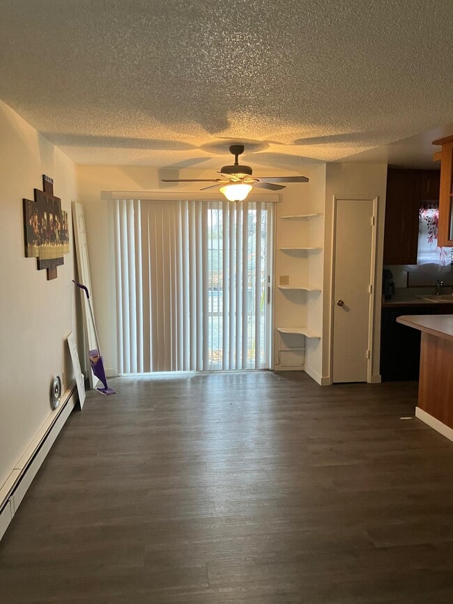Foto del edificio - 521 Tyee Cir