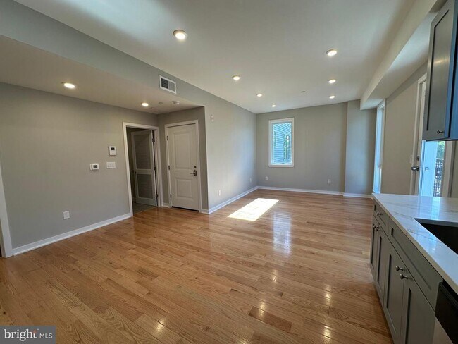 Foto del edificio - 914 W Susquehanna Ave