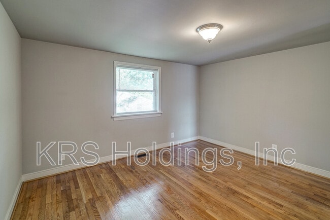 Building Photo - 5435 Remuda Dr