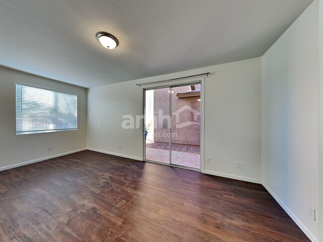 Foto del edificio - 10011 W Kingman Street