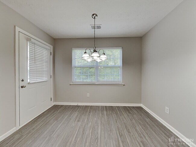 Building Photo - 724 Hezekiah Way