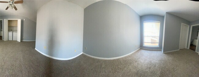 Building Photo - 5515 Strack Rd