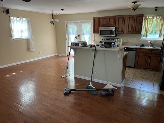 Photo - 8941 N Hickory Valley Rd House