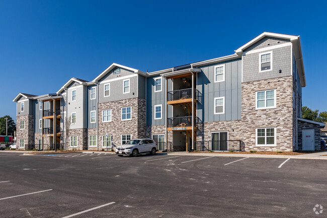 Building Photo - Hedge Lane Apartments