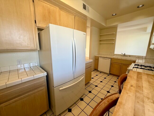 Foto del edificio - 1937 Euclid St