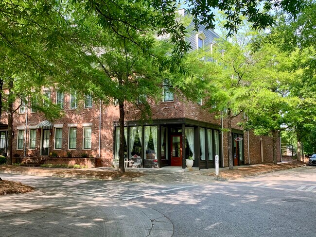 Building Photo - 4155 Hunt St SW