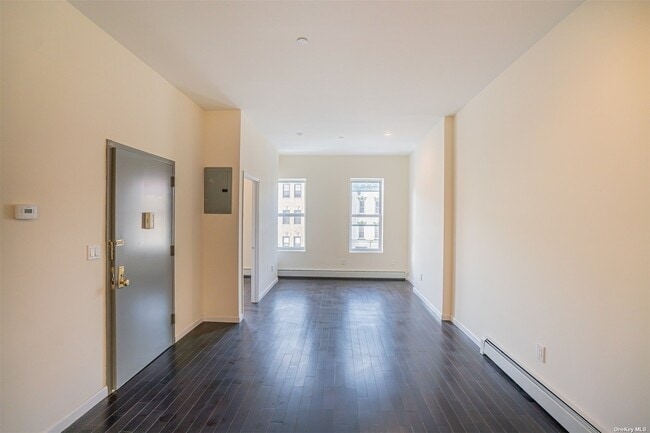 Building Photo - 1274 St Johns Pl