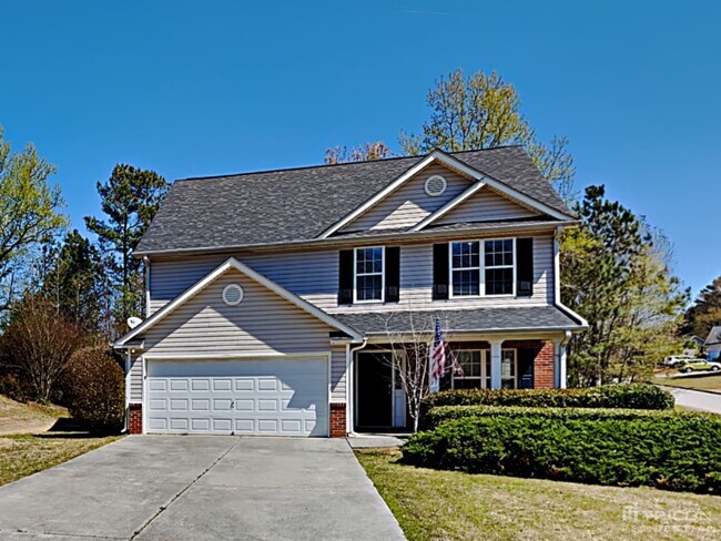 Building Photo - 156 Hillcrest Ct