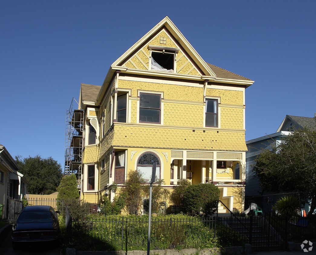 Primary Photo - 1629-1633 Myrtle St