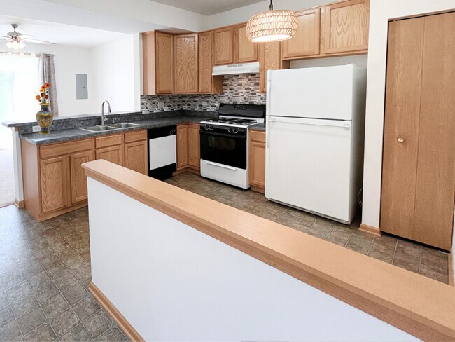 Foto del edificio - 2294 Flagstone Ln