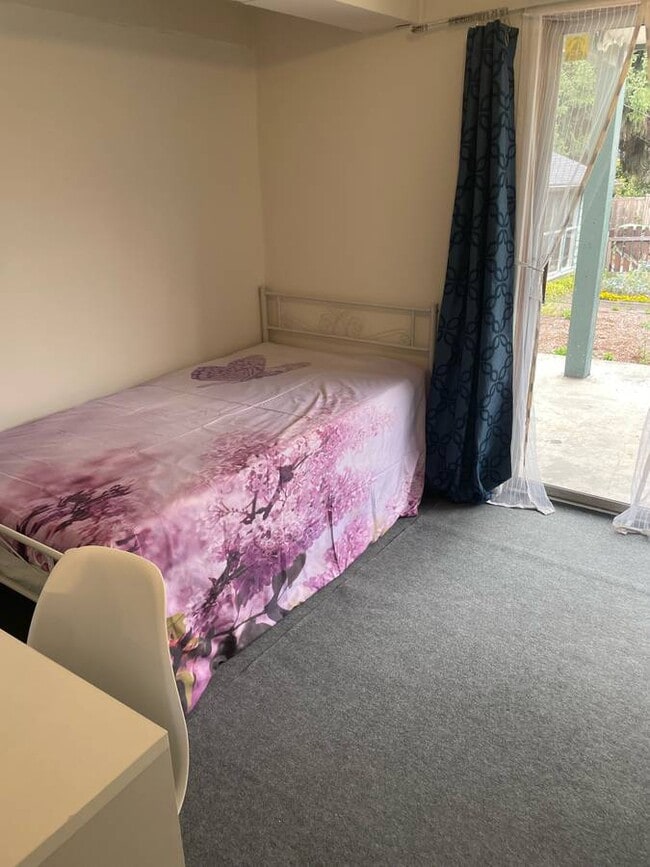 Building Photo - 3853 W 15th Ave