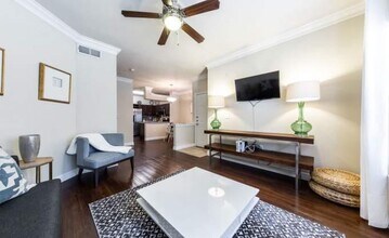 Building Photo - 27600 Kings Manor Dr N