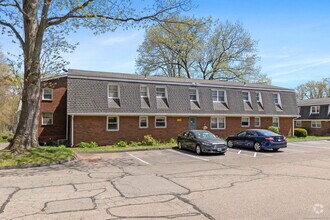Building Photo - 339 Dunfey Ln
