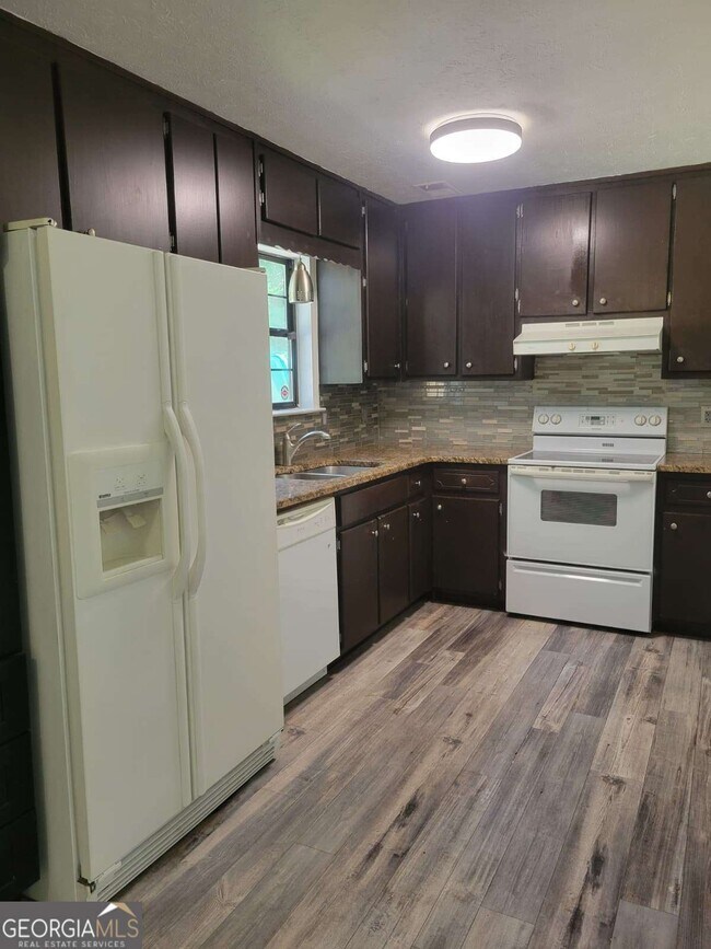 Foto del edificio - 487 Arbour Run