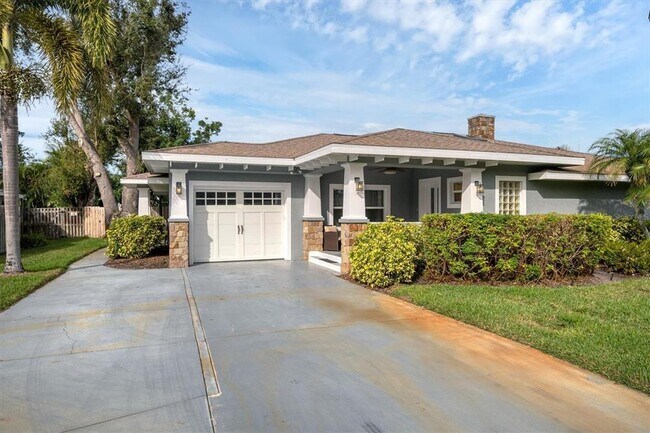 Foto del edificio - 416 Sunset Dr