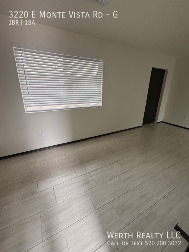 Building Photo - 3220 E Monte Vista Dr