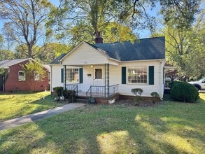 Building Photo - 135 Magnolia St
