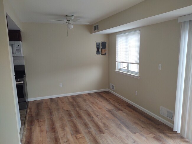 Foto del edificio - 41154 N Woodbury Green Dr