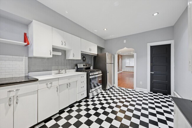 Cocina - 1321 Mifflin St