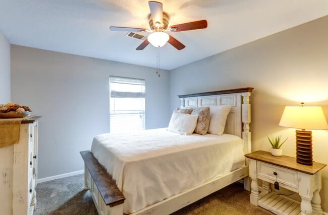 Building Photo - St. Andrews Apartments